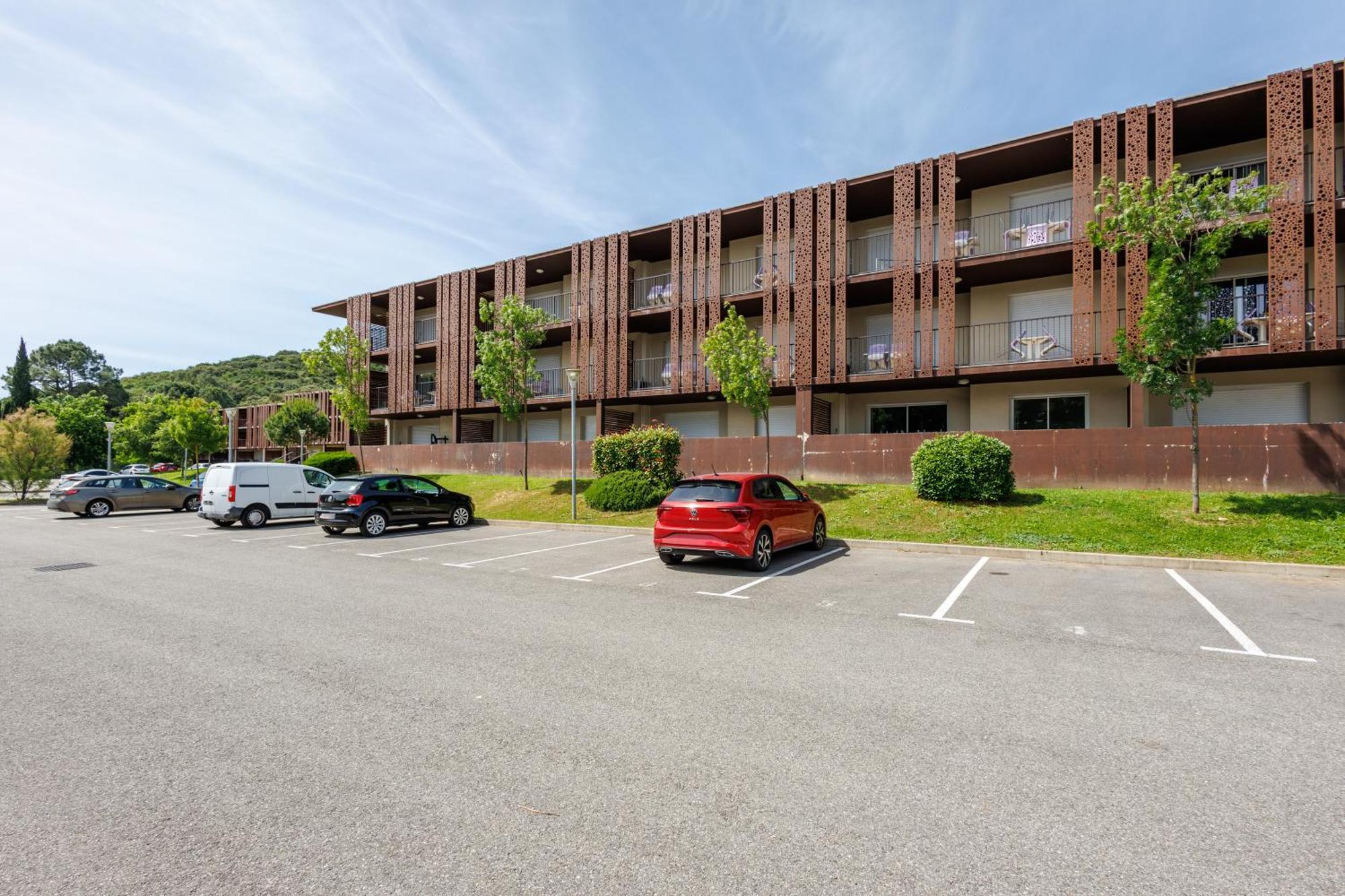 Residhotel Residence Pont Du Gard Remoulins Exterior photo
