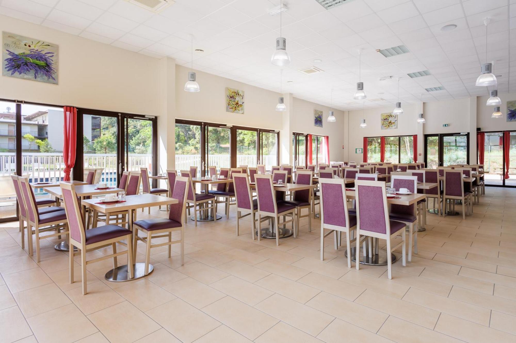 Residhotel Residence Pont Du Gard Remoulins Exterior photo