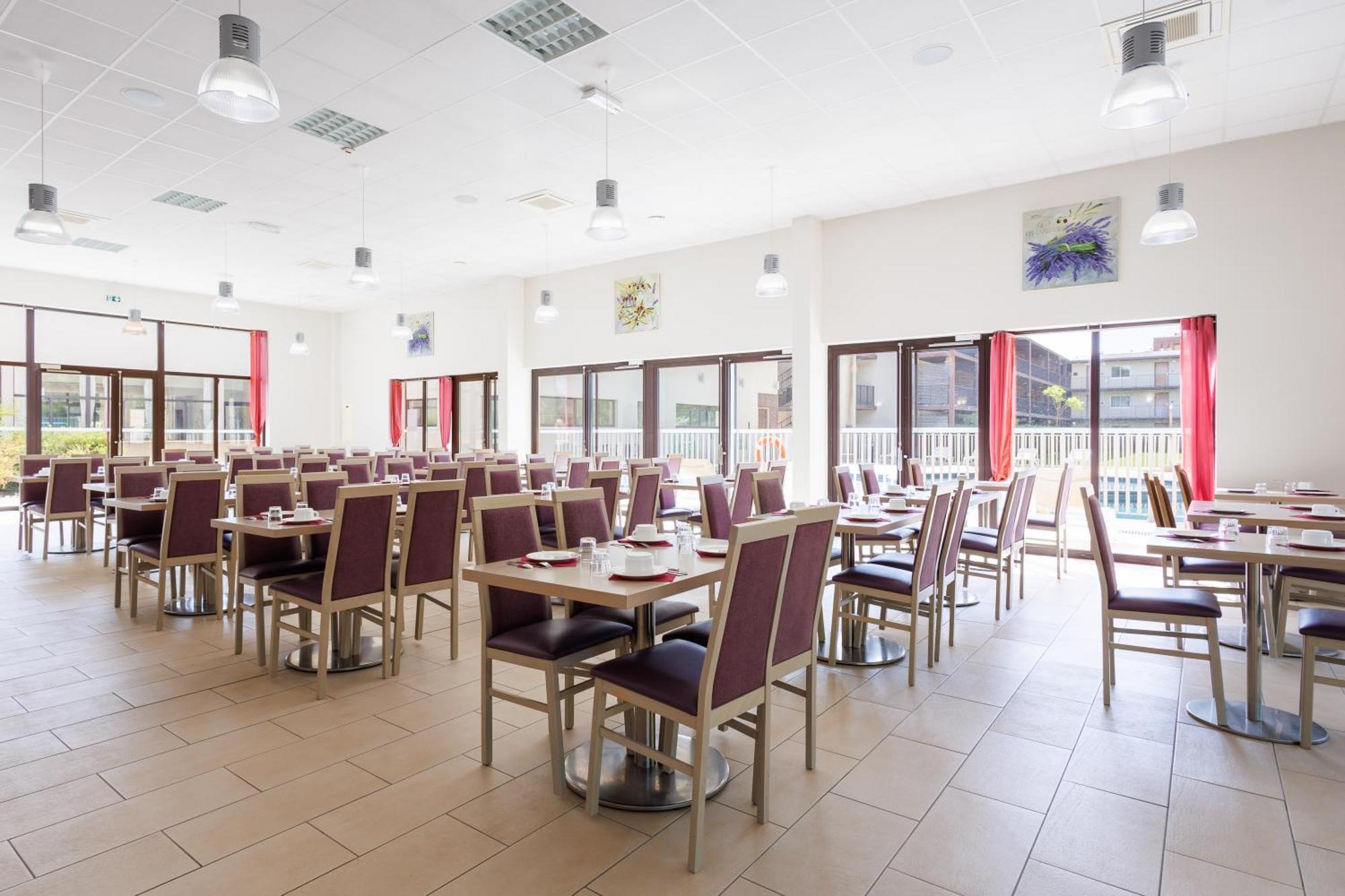 Residhotel Residence Pont Du Gard Remoulins Exterior photo