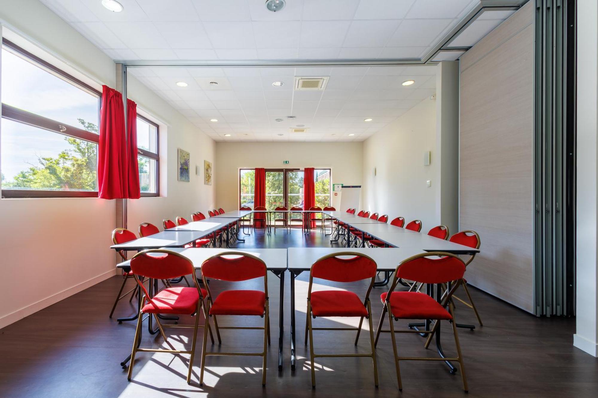 Residhotel Residence Pont Du Gard Remoulins Exterior photo